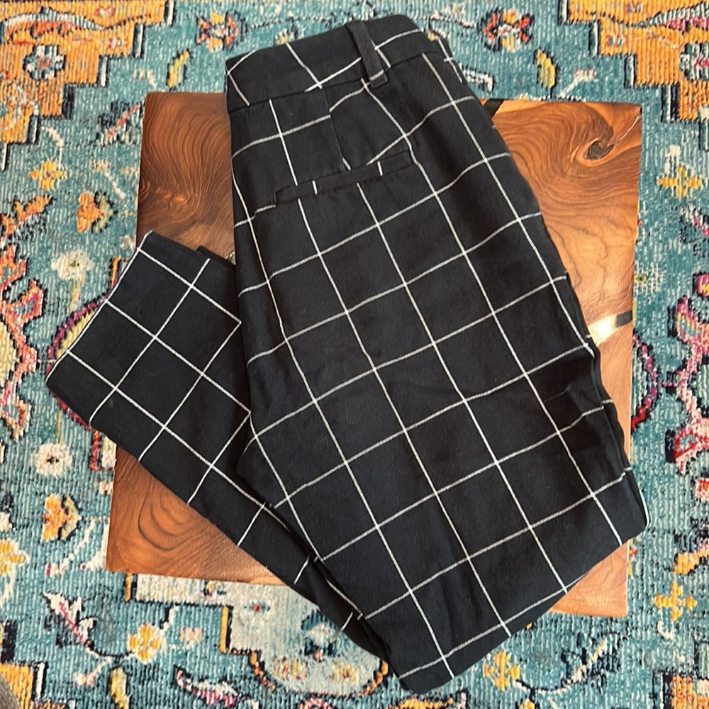 Slim Ankle high rise navy trouser